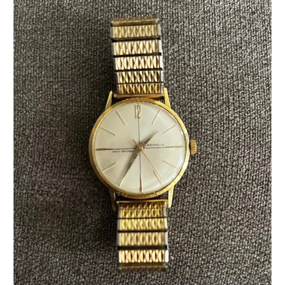 Vintage MCM Mid Century Modern 14K Solid Gold Benrus Shock Absorber Wristwatch